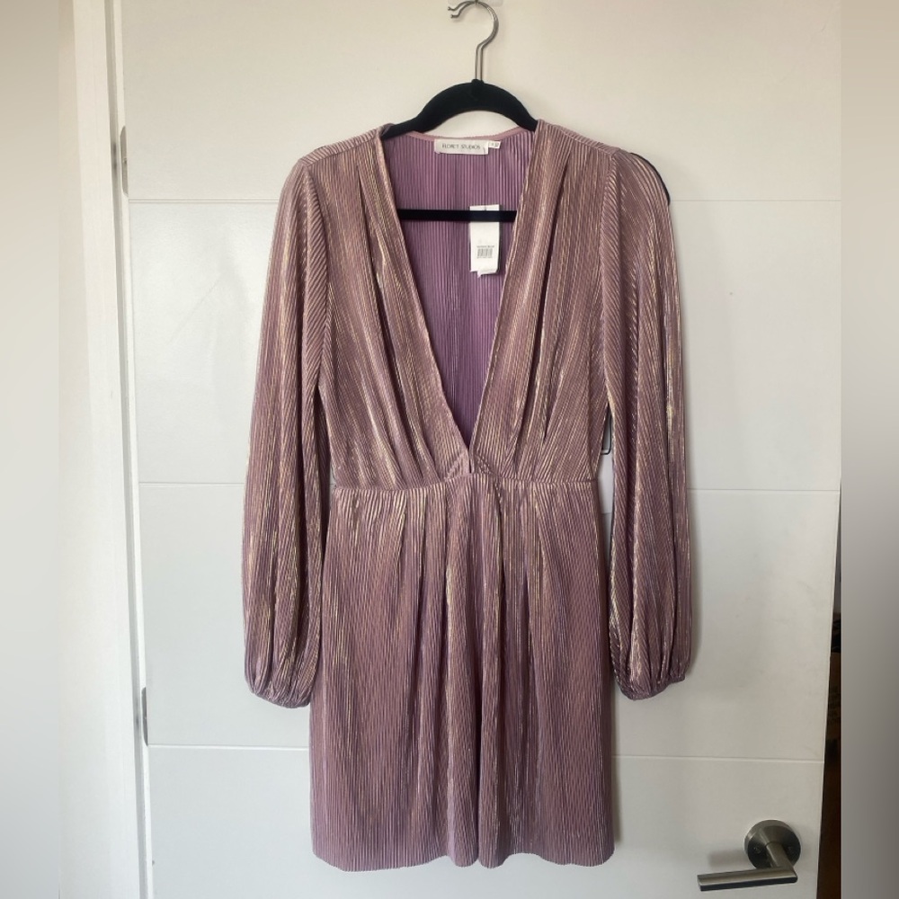 Elegant Lavender Long-Sleeve Dress
